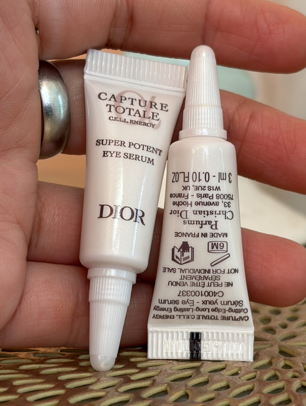 Dior Capture Totale Super Potent Eye Serum - White